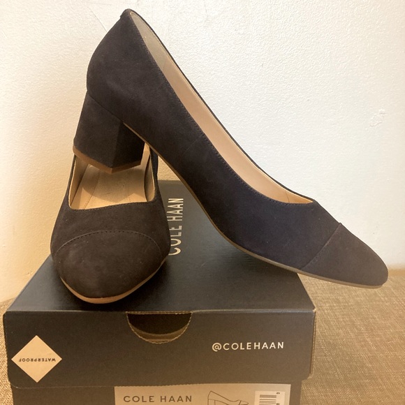 Cole Haan Go to Pump in marine Blue suede size 7.5 - Picture 3 of 6